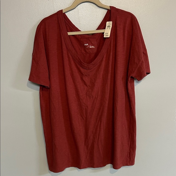 Aerie Oversized V-Neck Boyfriend T-Shirt Size Small Maroon Burgundy Red - Picture 2 of 5